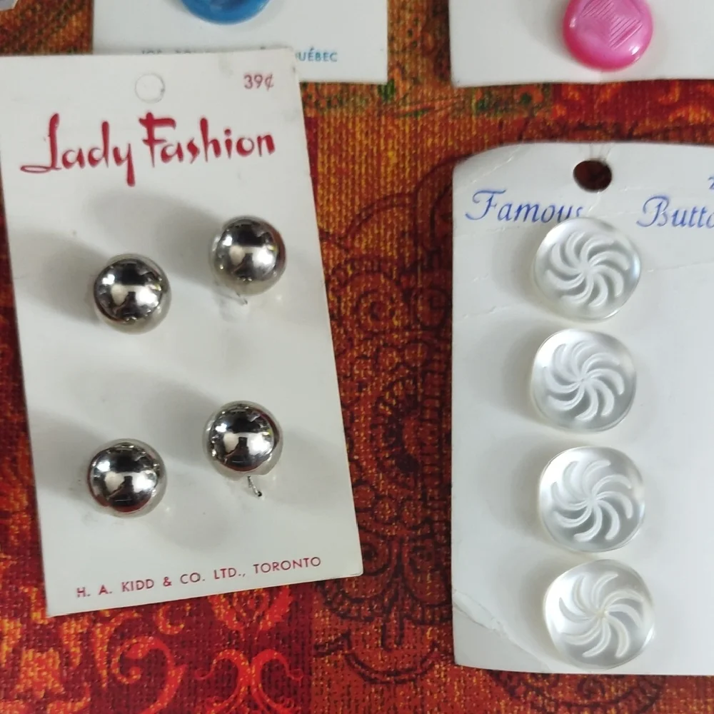 Assorted Vintage Button Collection - Picture 3 of 5